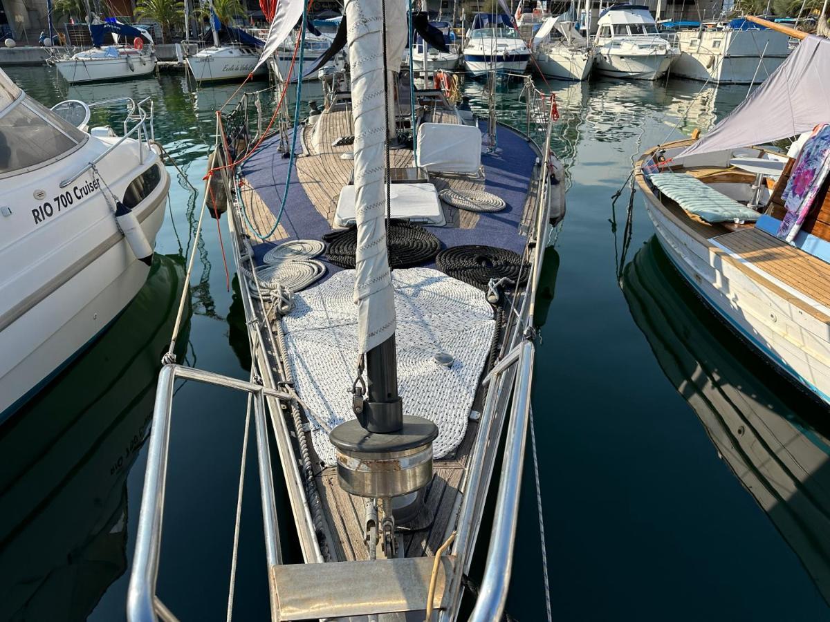 Hotel Unique Wooden Sail Yacht + 2 Bikes Included! San Adrián de Besós Zewnętrze zdjęcie